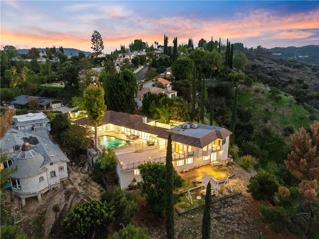 4651 Ellenita Ave., Tarzana, California 91356 home-pic-68